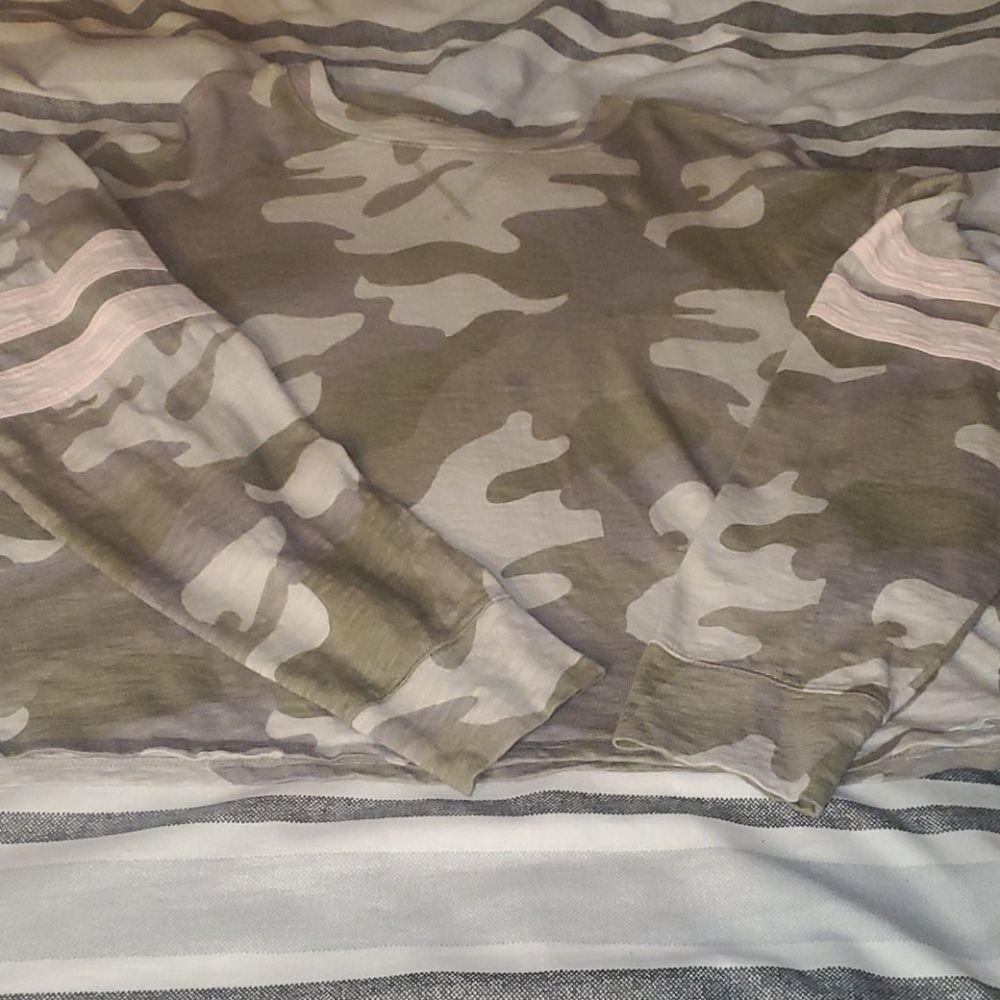 Hollister Top long sleeve  CAMO